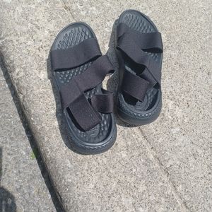 Strappy stretch crocs by lite Ride black women size 7 black